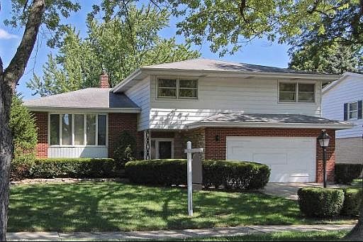 1st image of 1606 E Greenwood Dr
