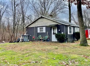 1627 Ambre Dr, Akron, OH 44312