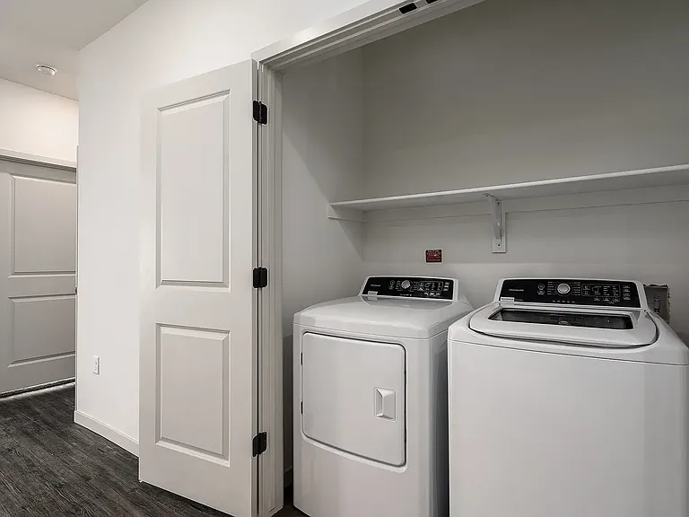 Rewind at Crest Laundry Room