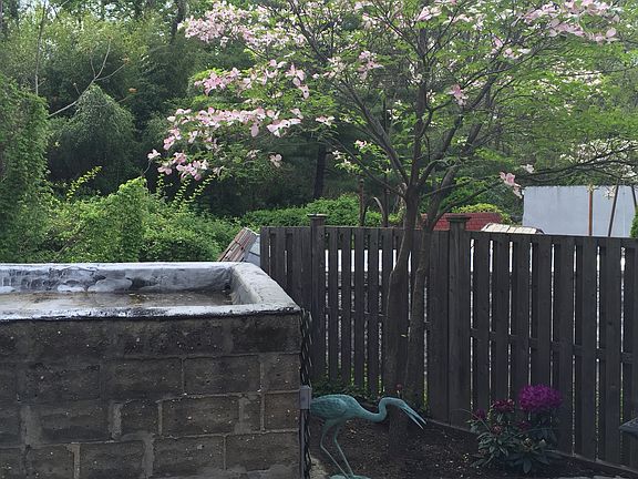 3rd image of 6774 Selfridge St