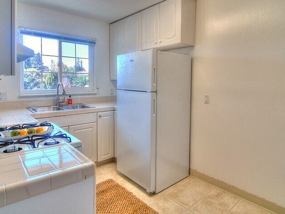 3rd image of 505 Columbia Ave APT 3