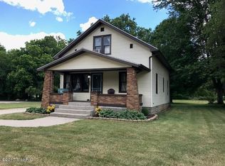 1982 52nd St SW, Wyoming, MI 49519