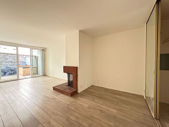 3rd image of 1144 Pine St APT 204