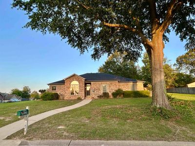 1828 Dove Dr, Benton, AR, 72015