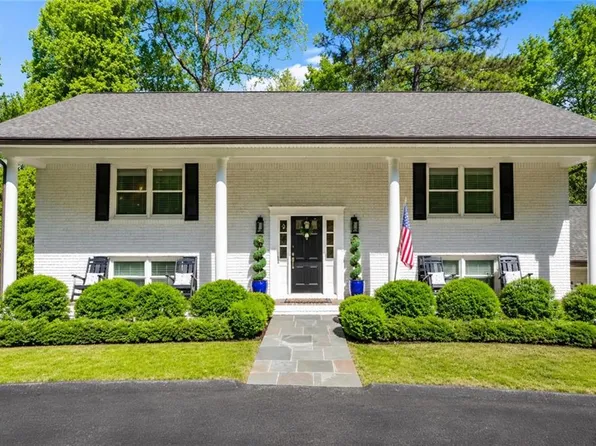 4115 Glen Devon Dr NW, Atlanta, GA 30327