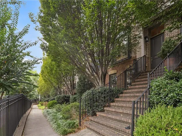 3552 Roswell Rd NW, Atlanta, GA 30305