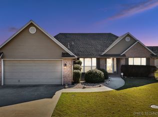 1110 W Beech St, Skiatook, OK 74070