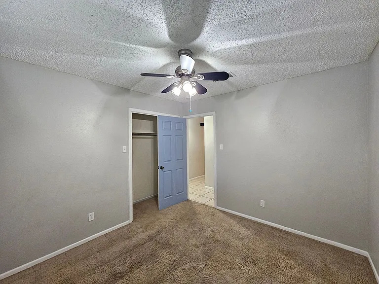 2301 Zinnia Ct — Photo 20