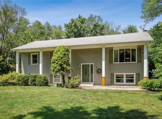 5 Cherokee Dr, Danbury, CT 06811