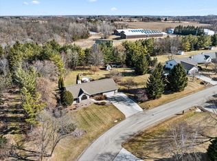N2753 Windridge DRIVE, Waldo, WI 53093