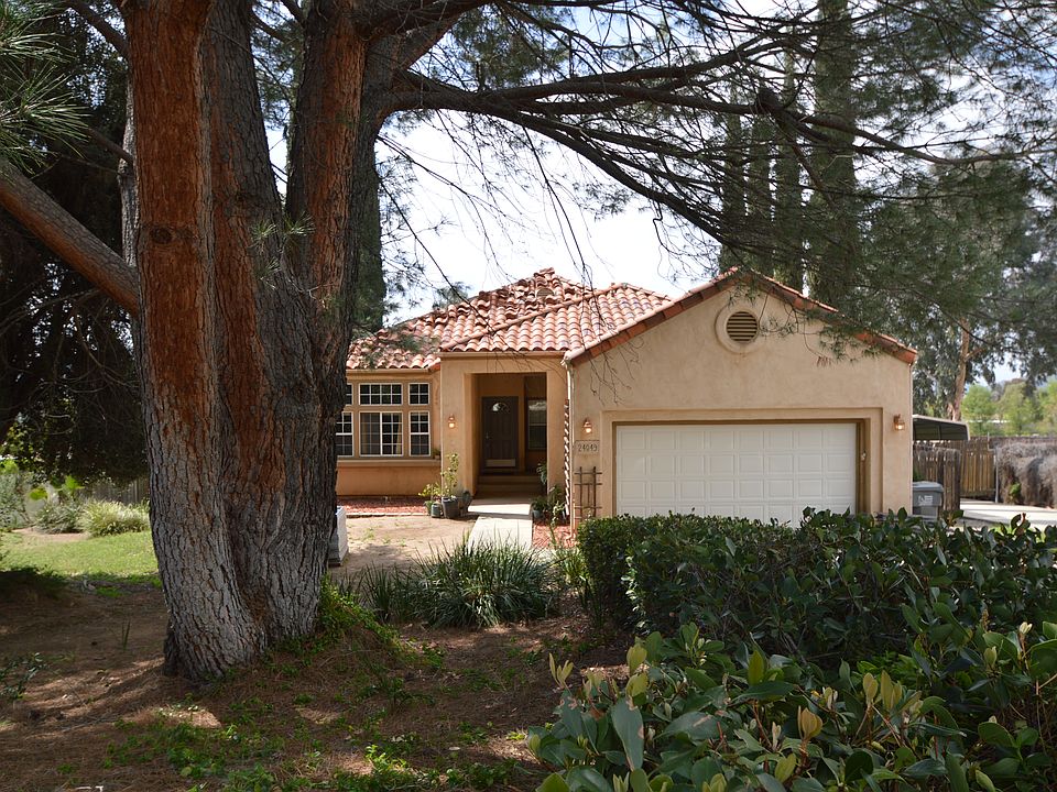 2nd image of 24049 Gymkhana Rd
