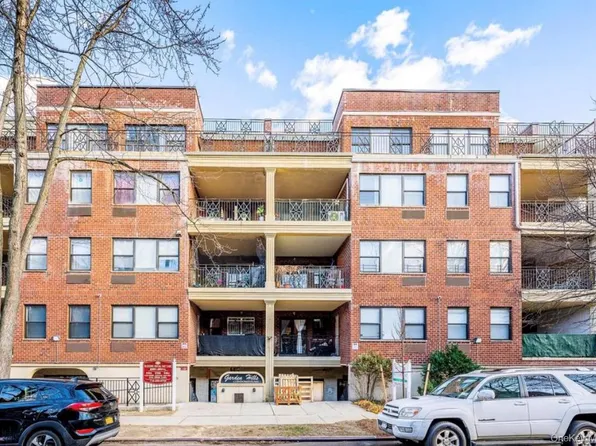 71-19 162nd Street #1I, Fresh Meadows, NY 11365