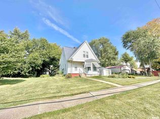 207 W Meek St, Abingdon, IL 61410
