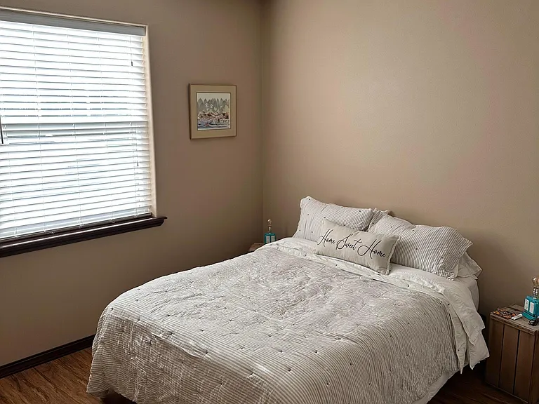 2315 N Spar Ln — Photo 6