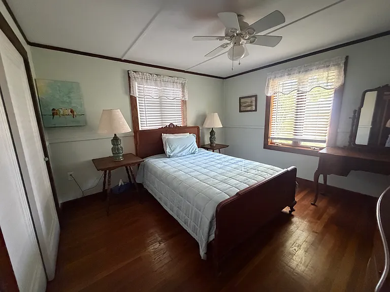 8 Merriweather Ave — Photo 9