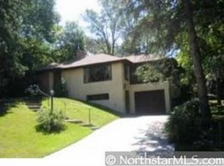 1080 County Road C2 W, Roseville, MN 55113