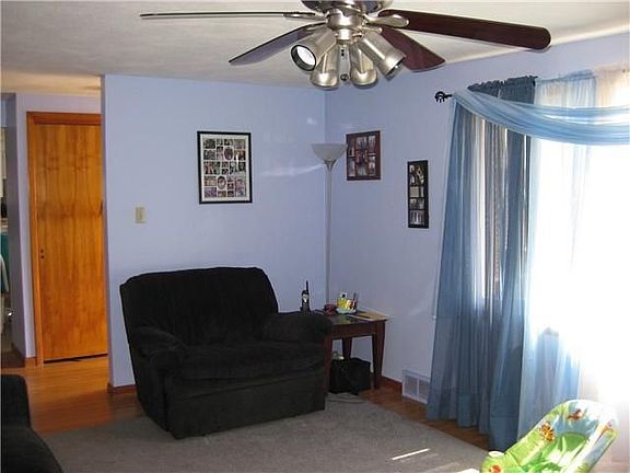 5th image of 249 Ferndale Ave