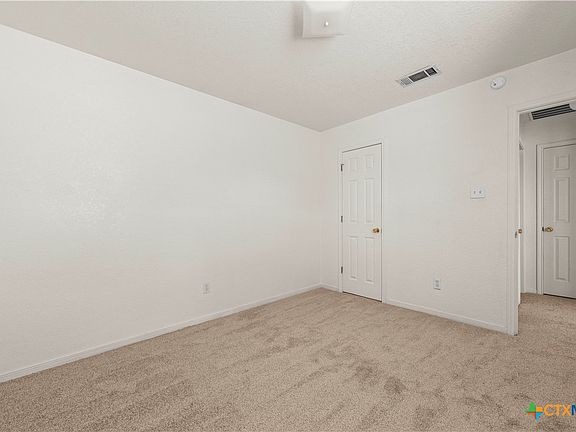 4th image of 2201 Westcliff Rd