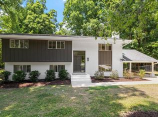 908 Tanglewood Dr, Cary, NC 27511
