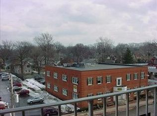 1480 Warren Rd APT 503, Lakewood, OH 44107
