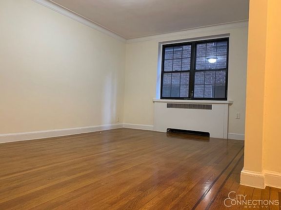 3rd image of 212 W 22nd St APT 3L