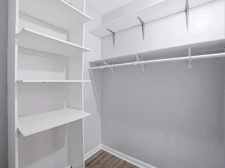 5125 Blodgett Ave #510 — Photo 11