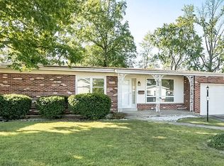 2570 Guildford Dr, Florissant, MO 63033