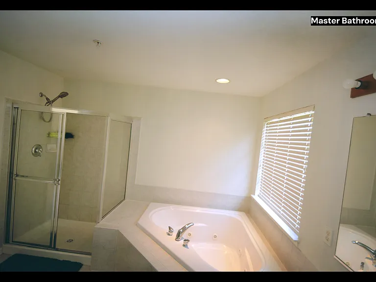 1034 Lily Way — Photo 14