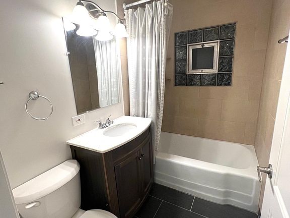 5th image of 2531 N 72nd Ct #2A