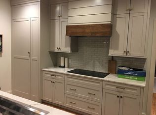 17630 Riggs St, Omaha, NE 68135