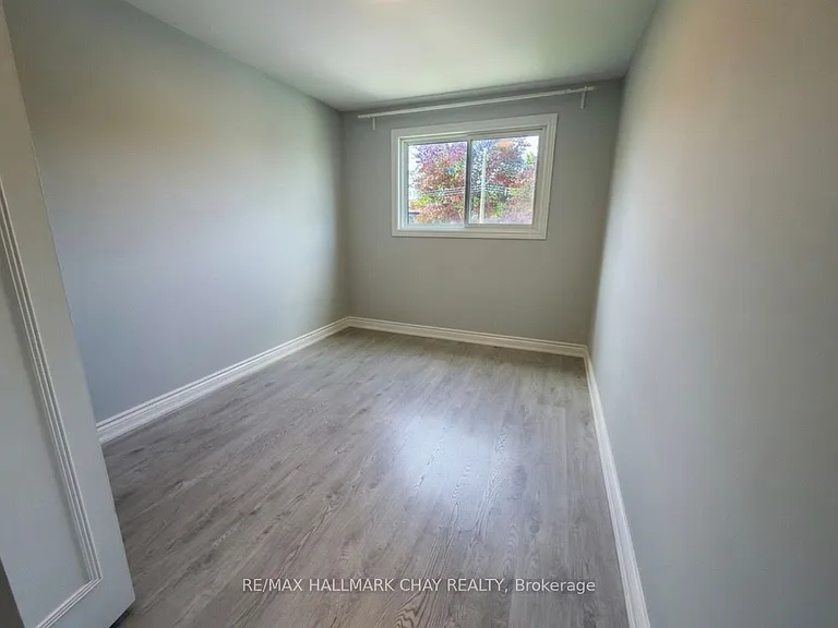 19 Carol Rd — Photo 11