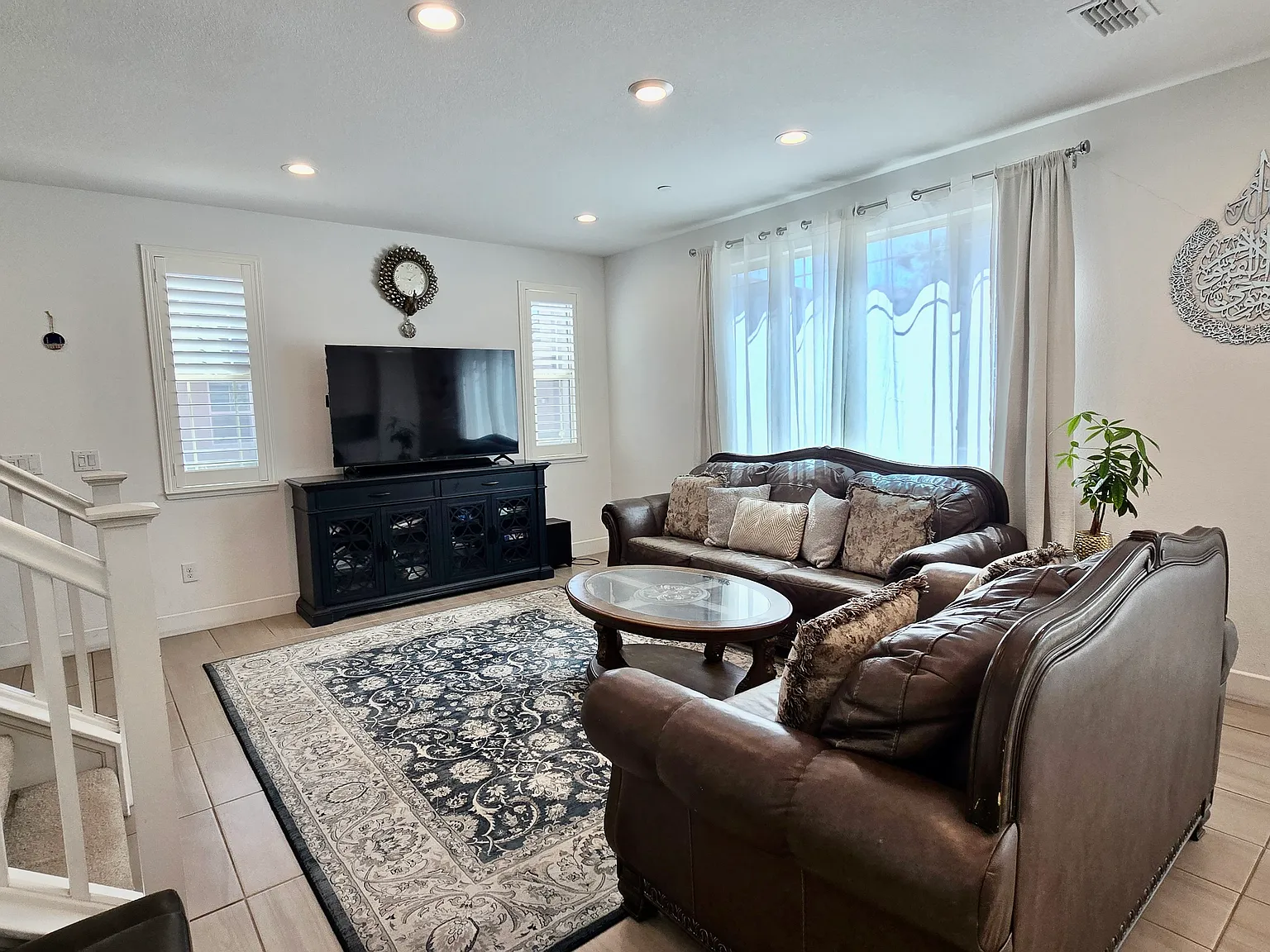 3 bed, 2.5 bath, 1778 sqft, $2,995 — Photo 4