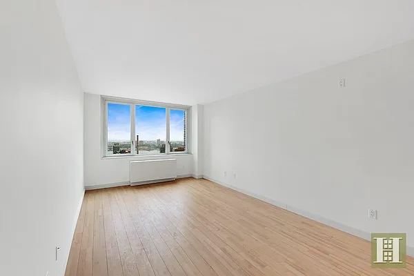 Rented by Halstead Real Estate | media 2