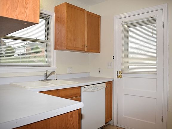 4th image of 3833 Dexter Ave