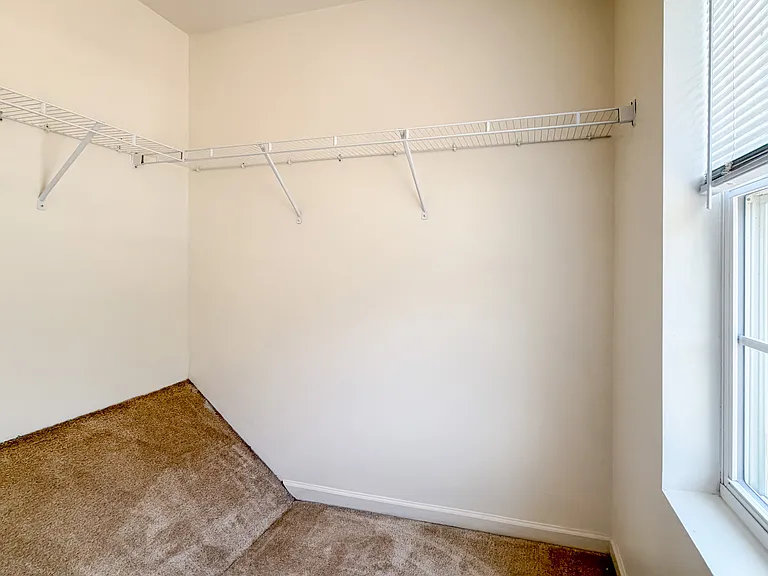 900 Cadwell Ln — Photo 25