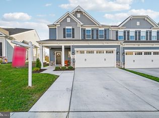 2808 Town View Cir, New Windsor, MD 21776