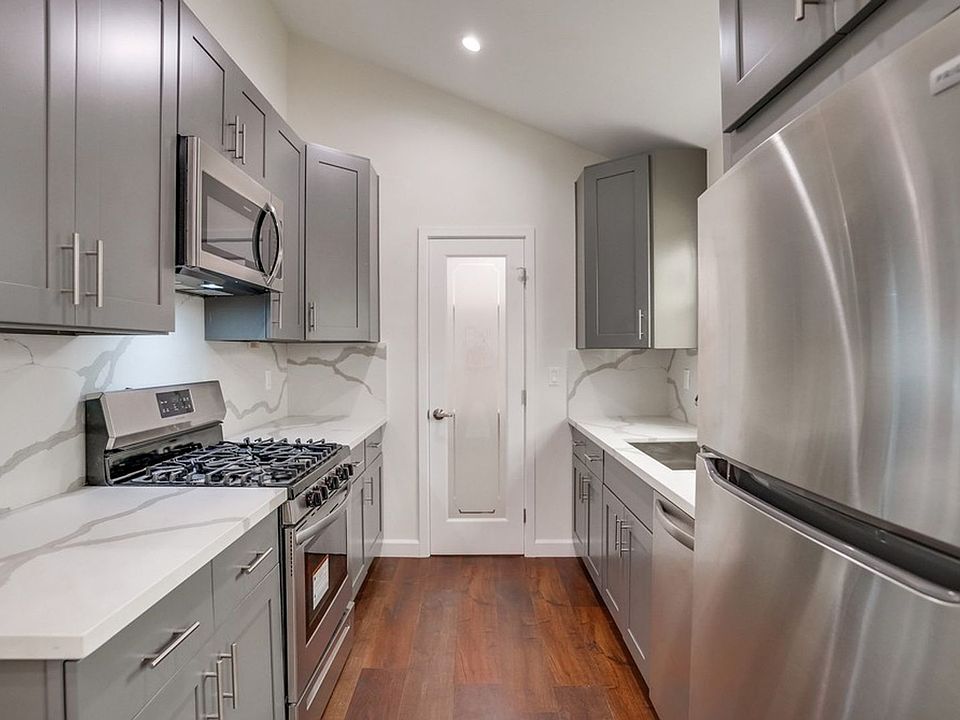 1st image of 4111 Leimert Blvd #3