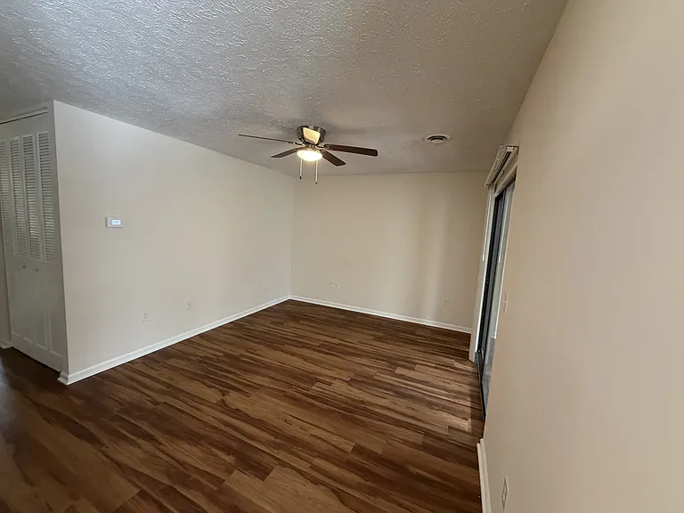 Commonwealth Senior Living at Radford — Photo 6