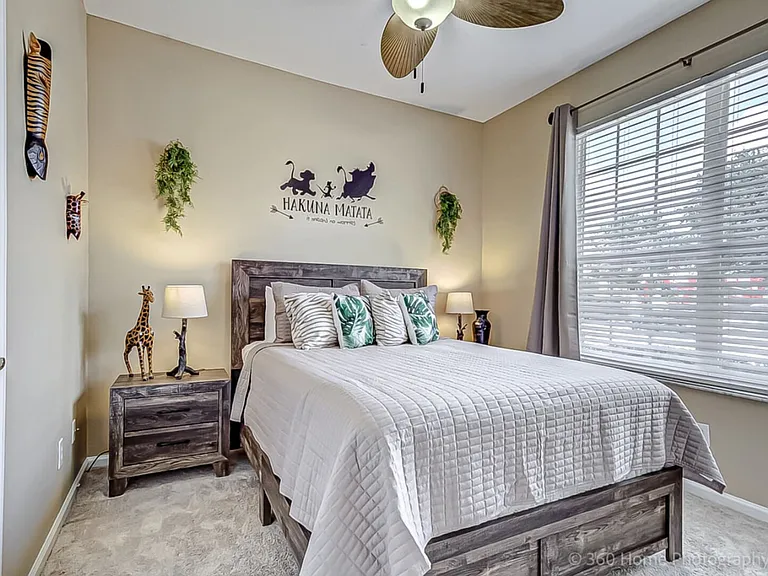 Silver Palm Dr — Photo 15