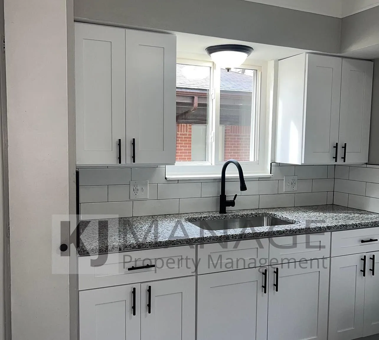 2 bed, 800 sqft, $925 — Photo 1