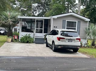 470 Point Dr, Murrells Inlet, SC 29576