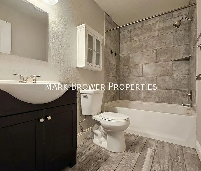 2326 W Carson Dr — Photo 15