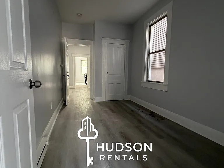 34 Clerk St #1L — Photo 3