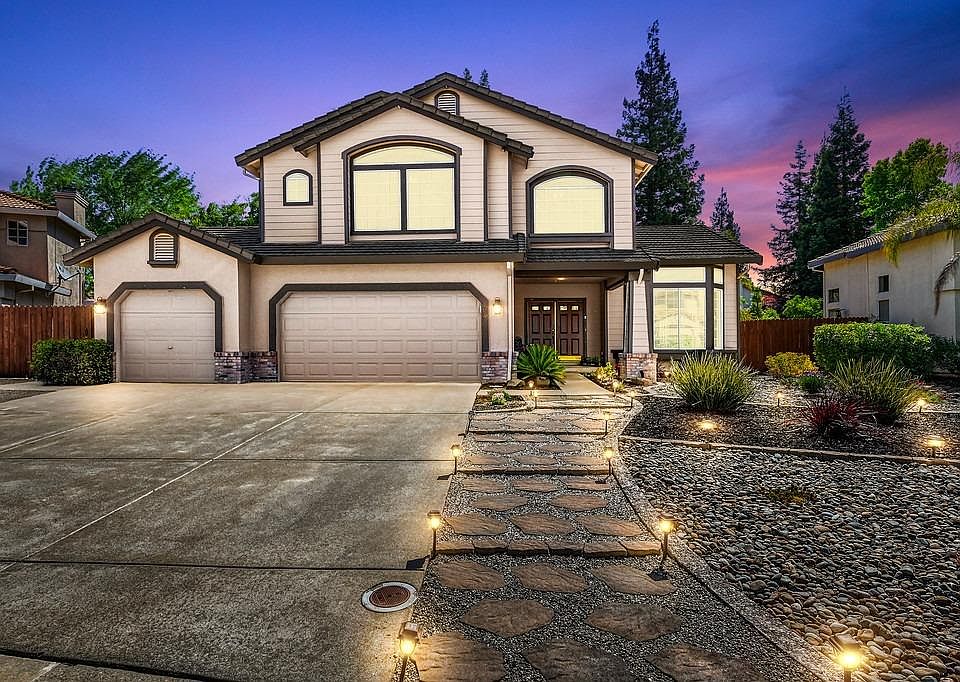 1st image of 206 Kyla Ct
