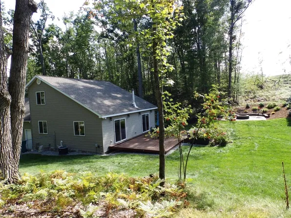 2038 Marion Ct, Frederic, MI 49733