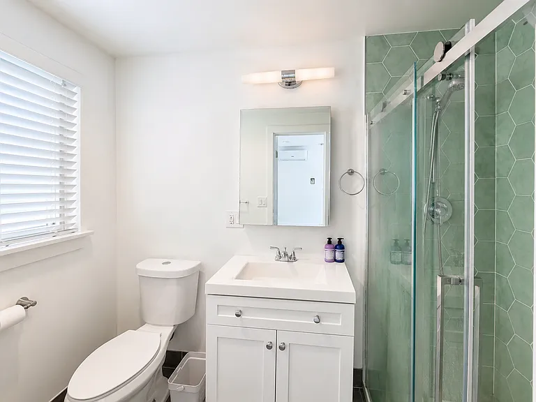 536 N Madison Ave #1 — Photo 2