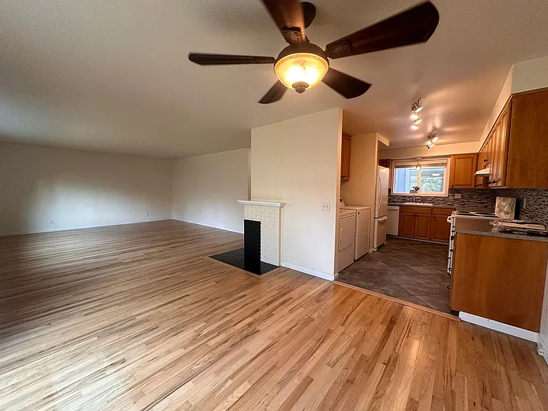 2045 Fairway Loop — Photo 6