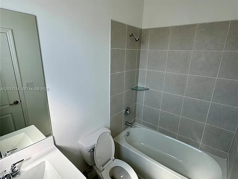 2655 SE 28th Dr #2655 — Photo 14