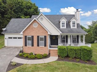 408 Woodberry Cir, Kingsport, TN 37663