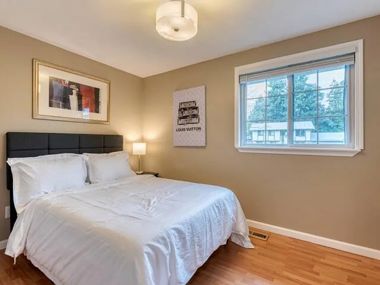 3rd Bedroom with full-sized bed perfect for kids